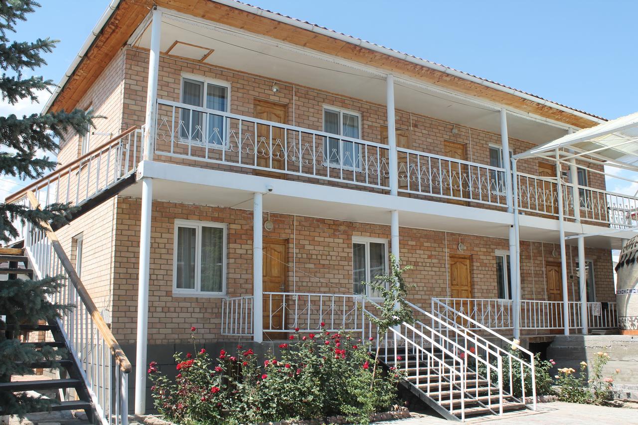 Адилет Hotel Cholpon-Ata Exterior photo